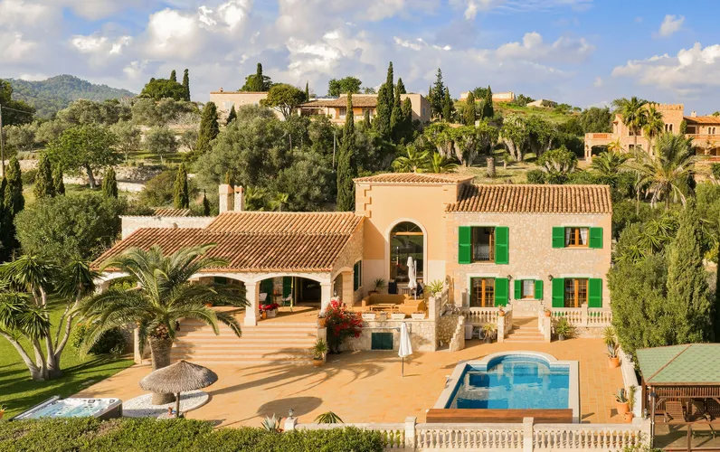 Finca near Son Servera –  with spectacular sea views and excellent connectivity