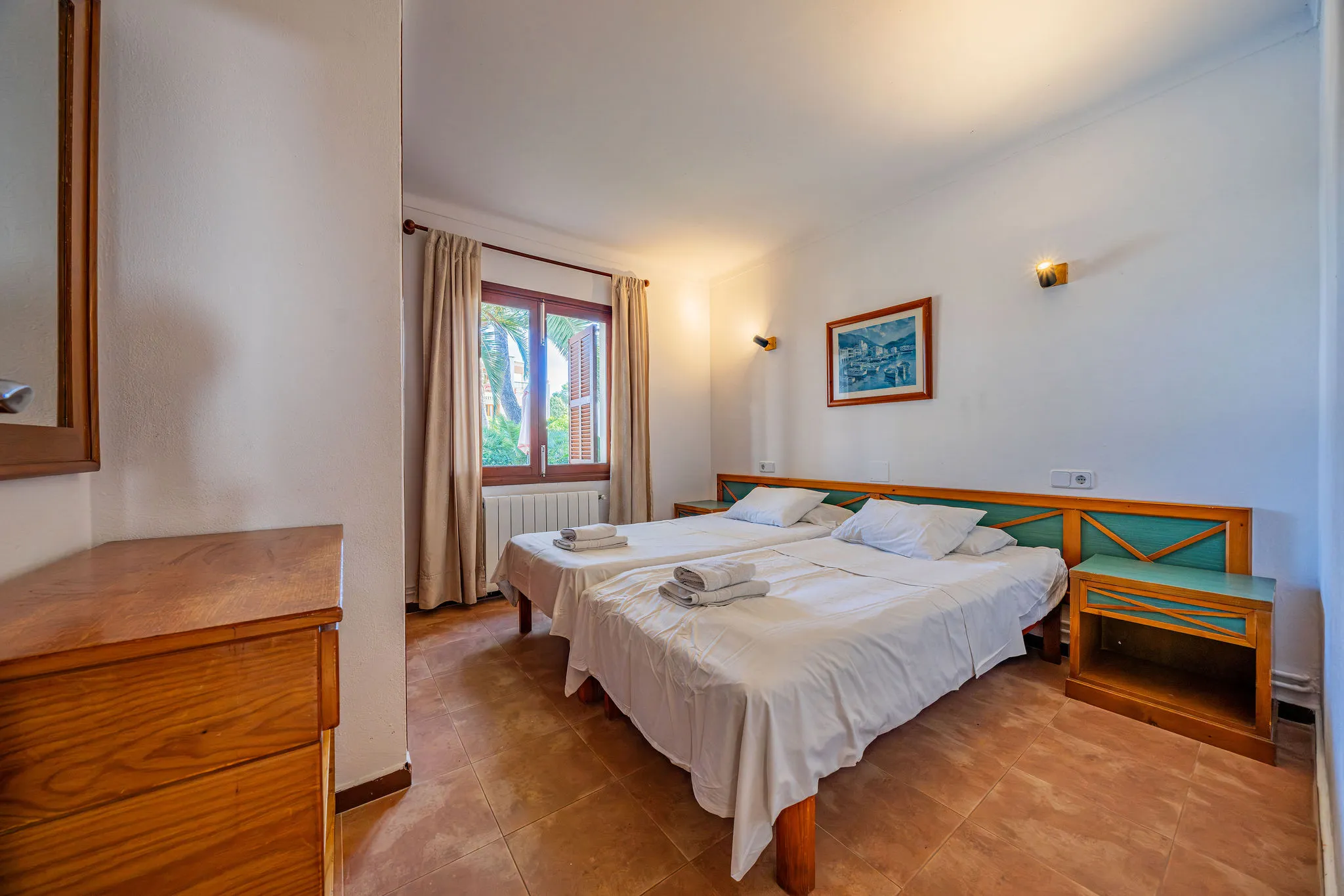 Dos edificis d'apartaments a peu de platja-18