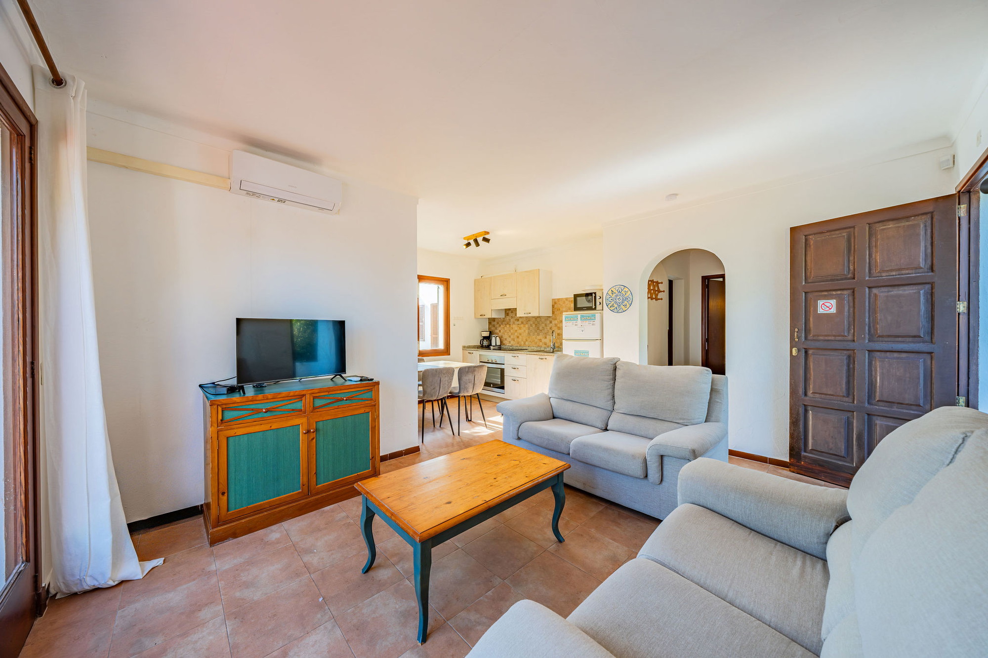 Apartment complex with rental license-3
