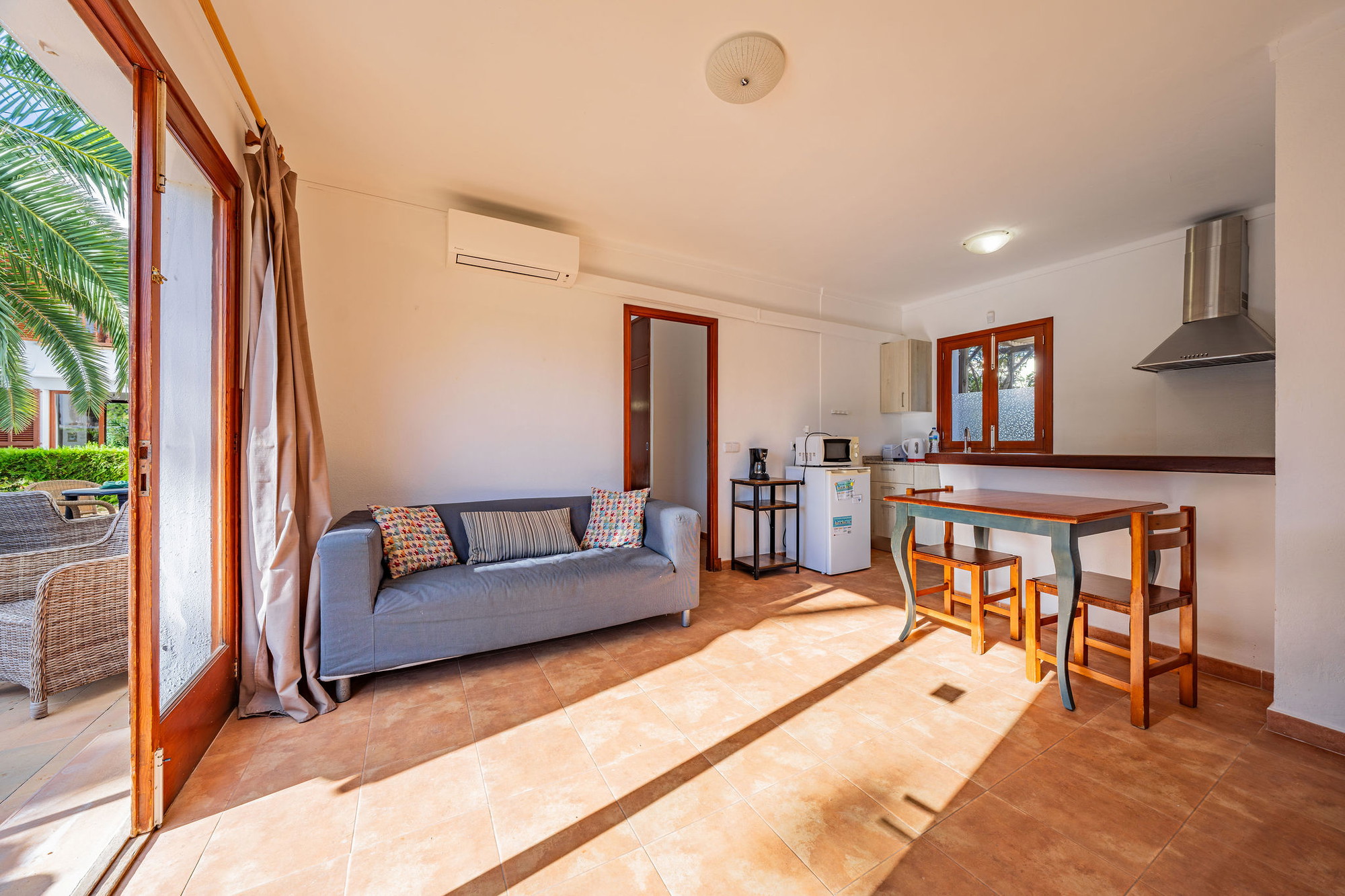 Apartment complex with rental license-14