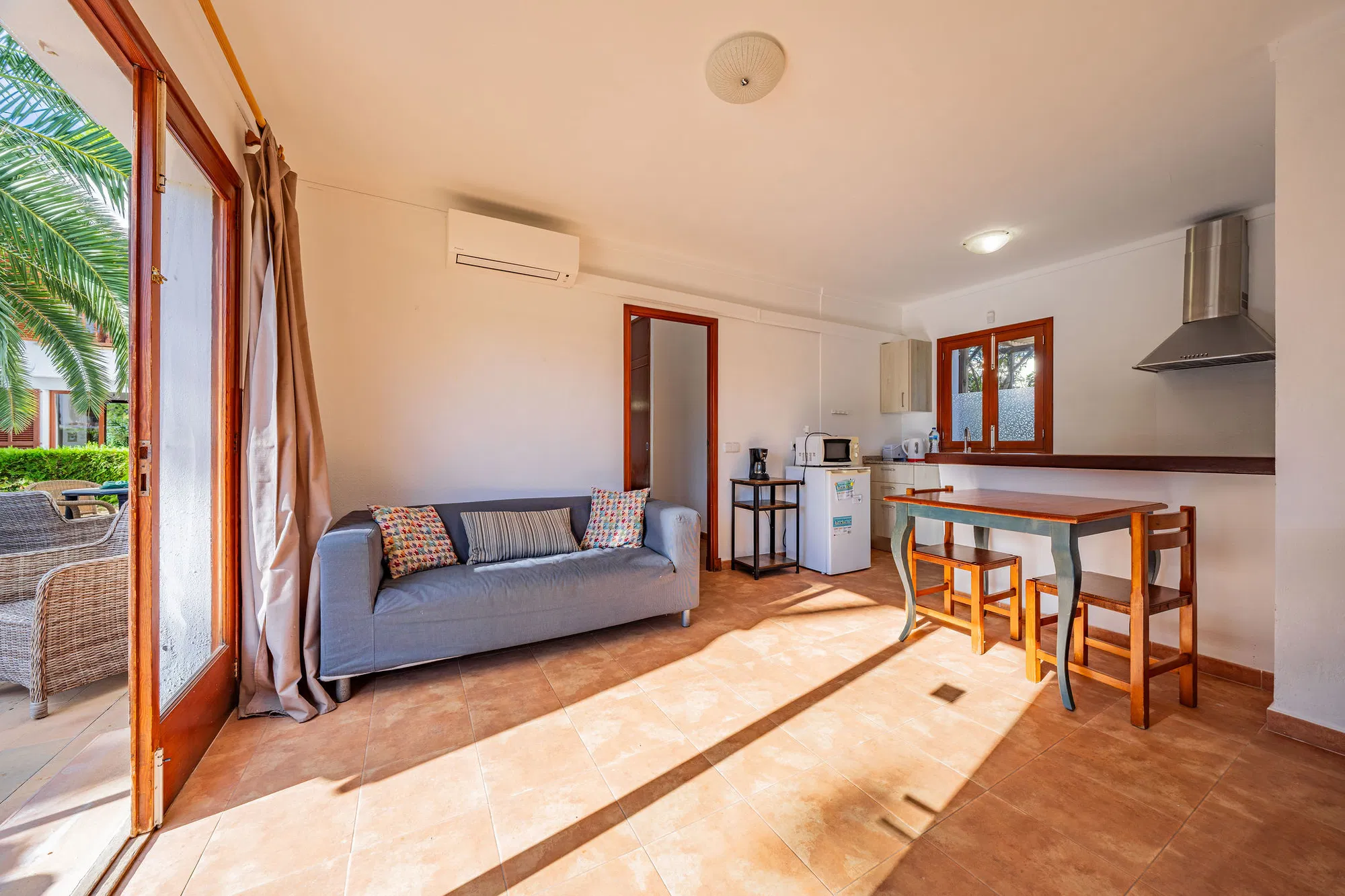 Apartment complex with rental license-14