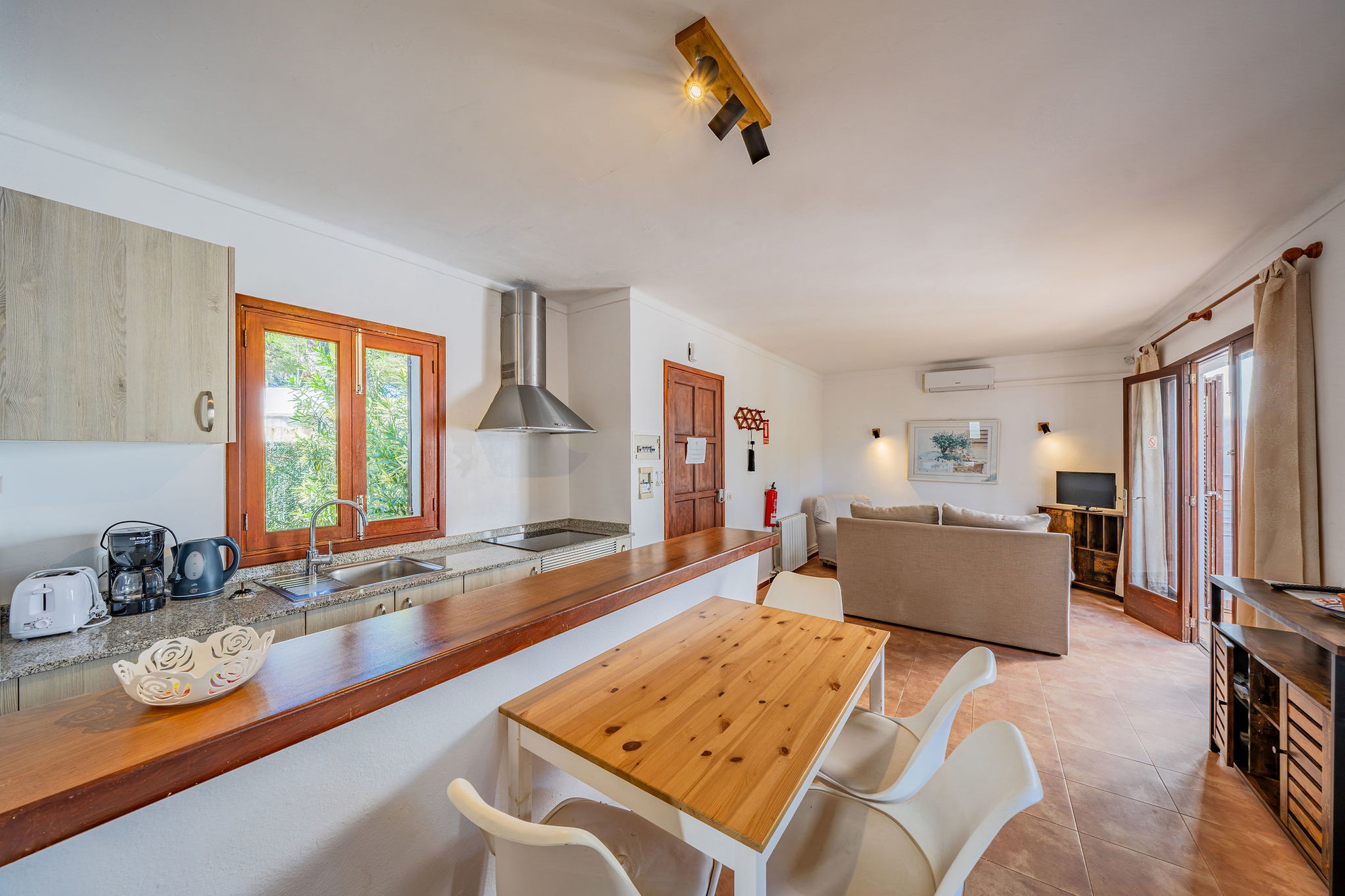 Apartment complex with rental license-17