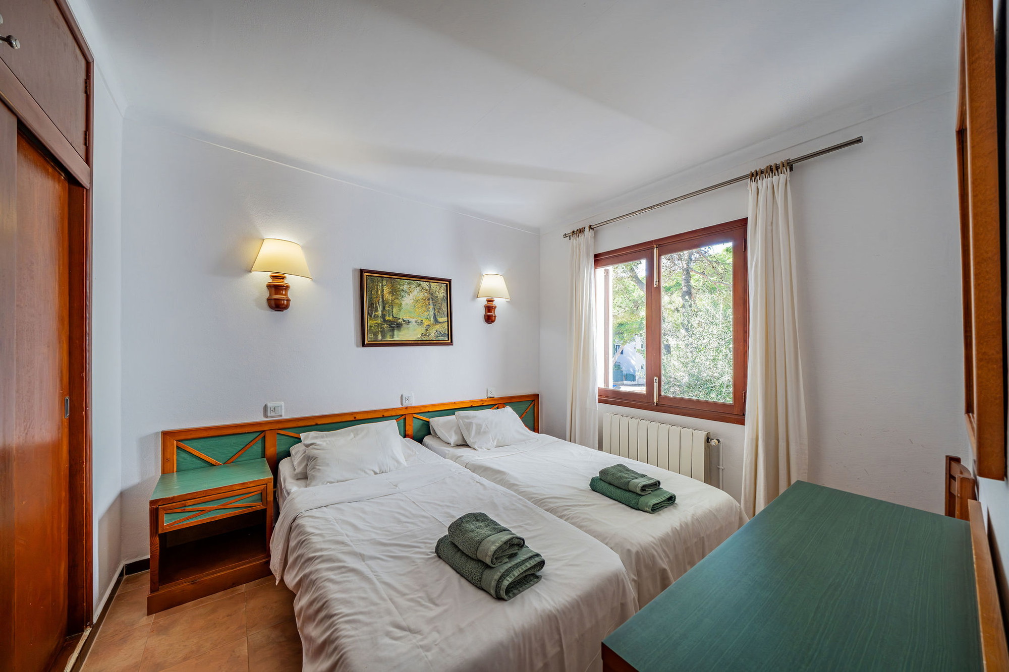 Apartment complex with rental license-9