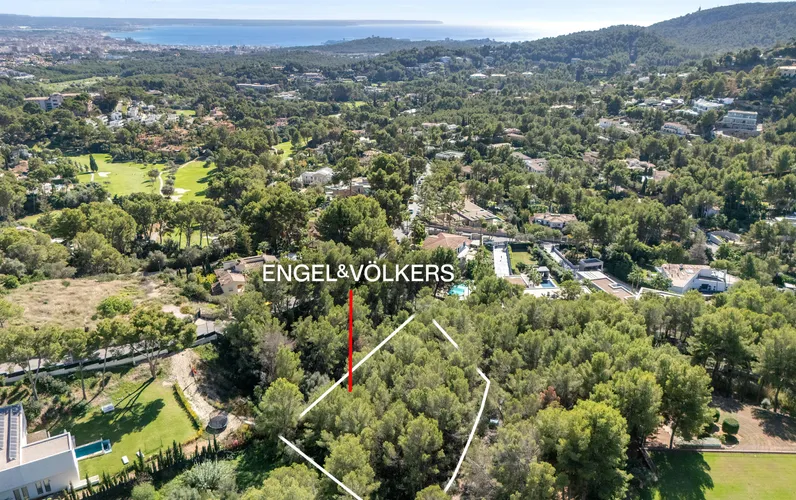 Exceptional Building Plot with Architectural Project and License in Son Vida