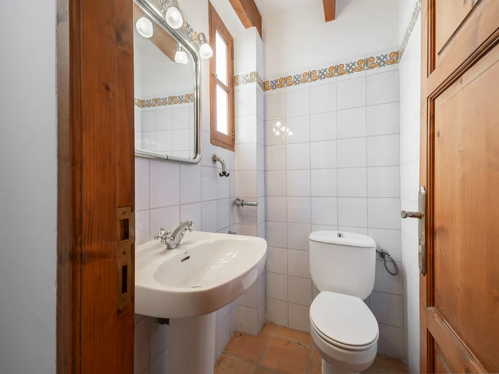 Charmant huis met parkeerplaats-13