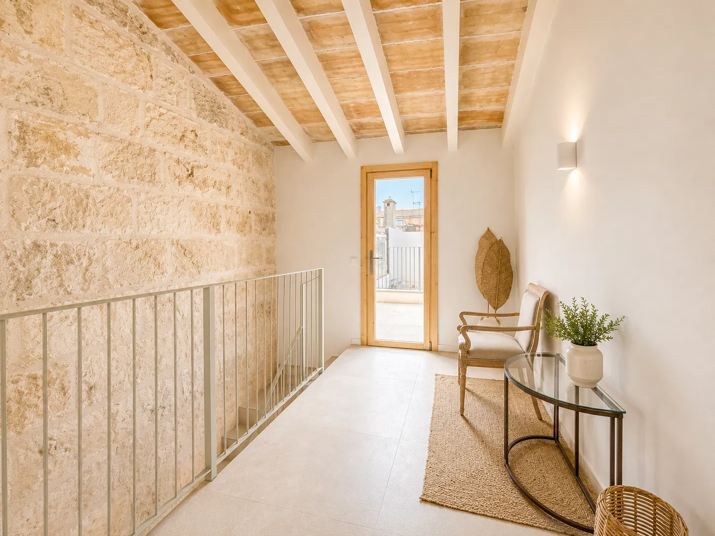 Stunning house offering both comfort and luxury-7
