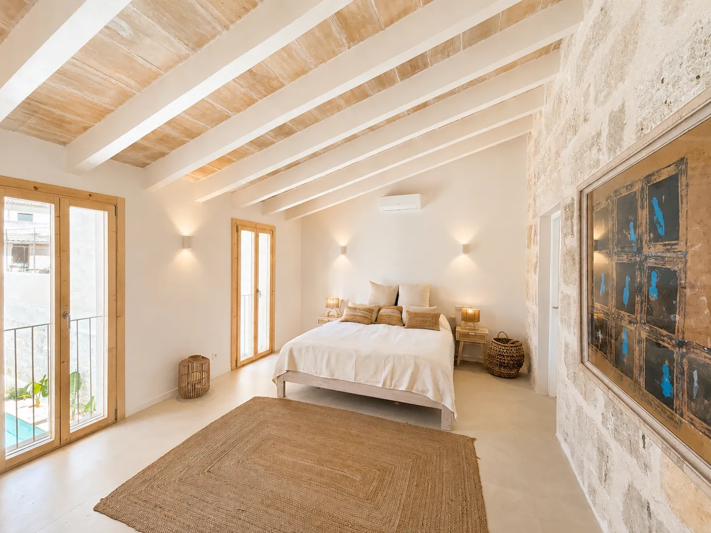 Impresionante casa pueblo con piscina-10