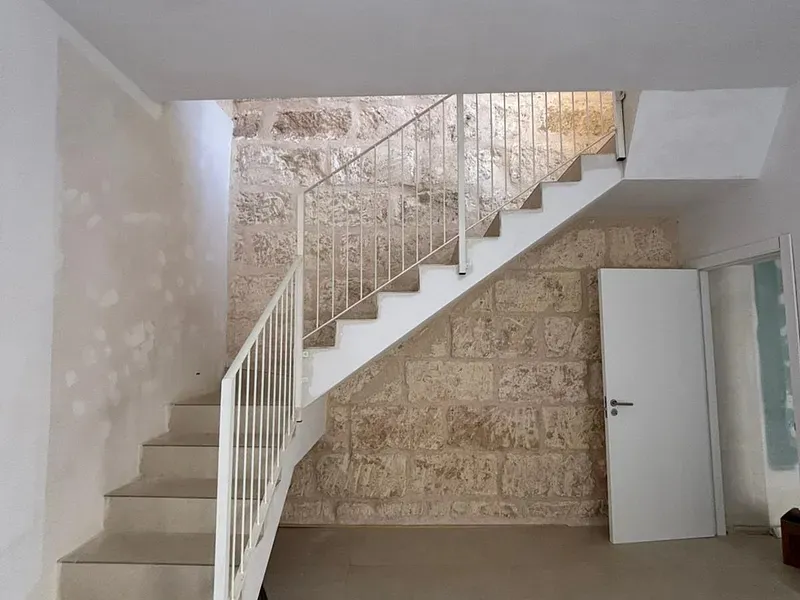 Impresionante casa pueblo con piscina-12