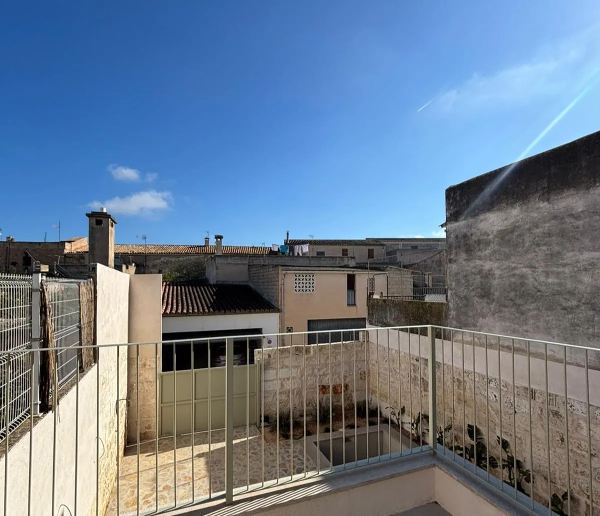 Impresionante casa pueblo con piscina-13