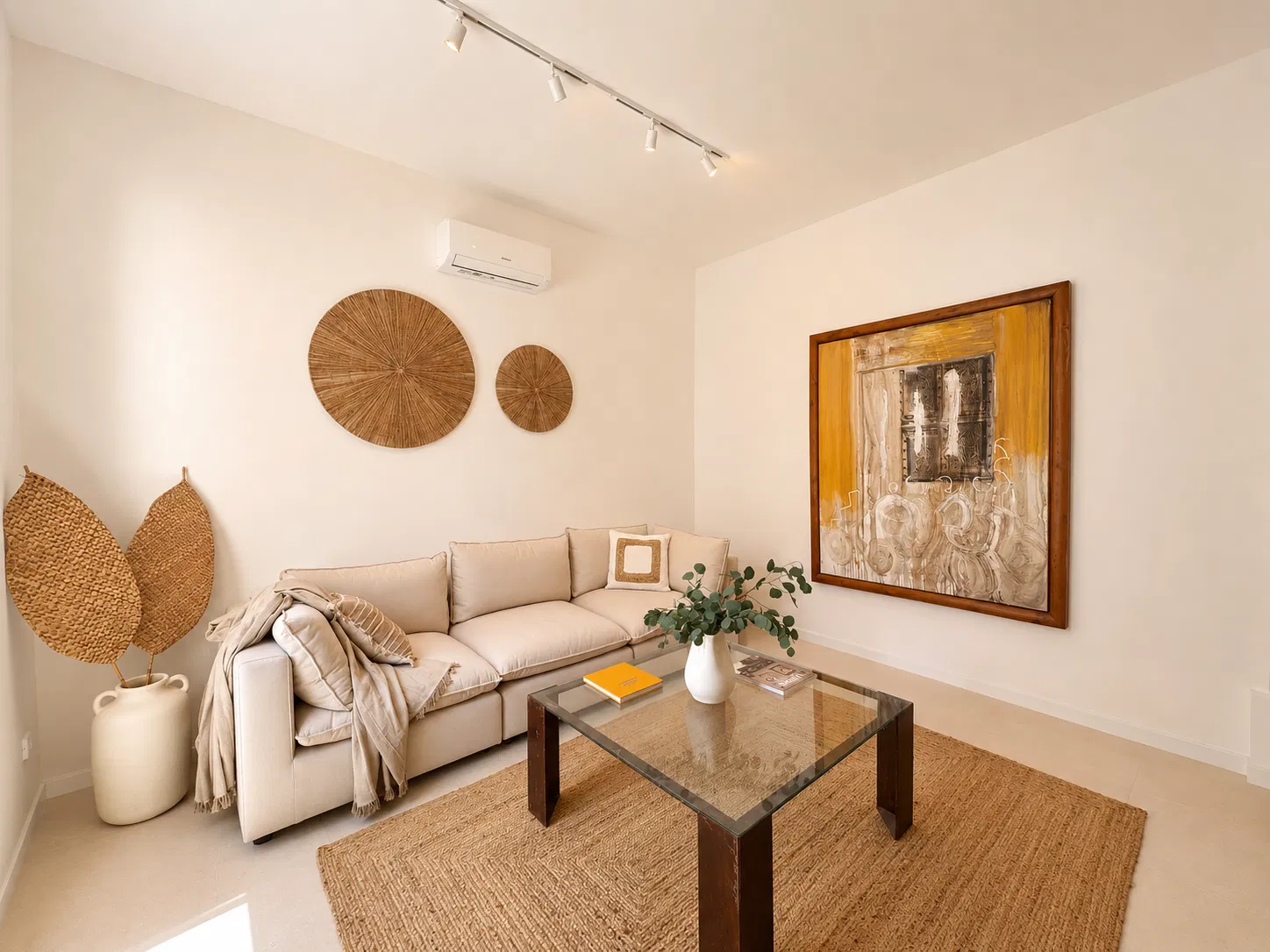 Stunning house offering both comfort and luxury-5
