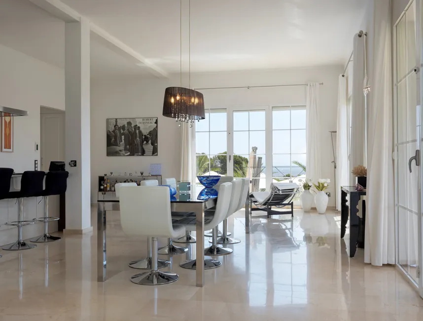 Spacious holiday villa in Son Vida with views over Palma-8