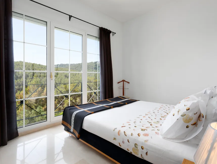 Spacious holiday villa in Son Vida with views over Palma-25