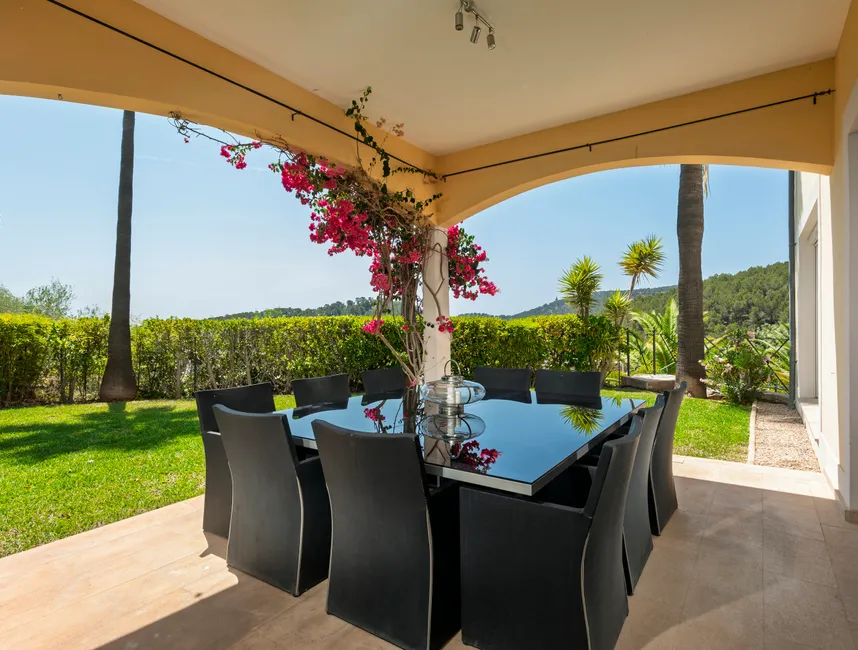 Spacious holiday villa in Son Vida with views over Palma-4