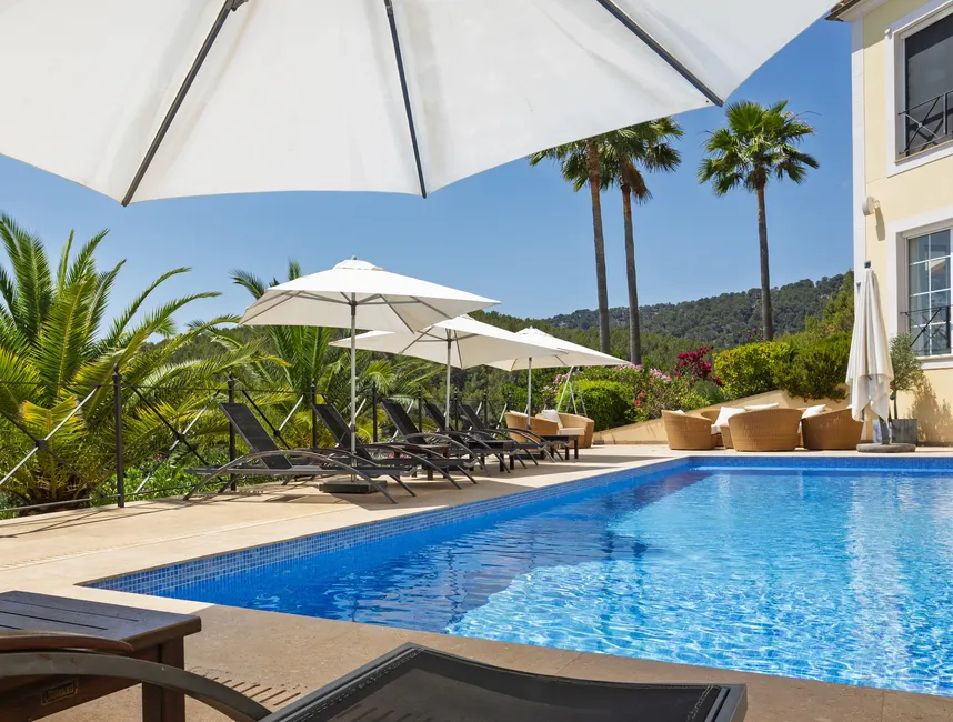 Spacious holiday villa in Son Vida with views over Palma-3