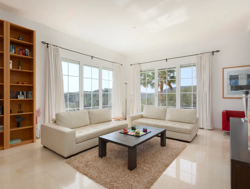 Spacious holiday villa in Son Vida with views over Palma-7