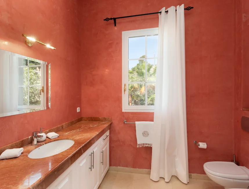 Spacious holiday villa in Son Vida with views over Palma-26