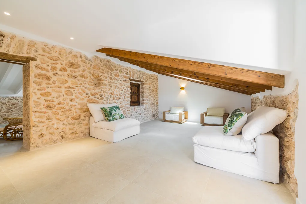 Exceptional, unique property in Santa Maria-11