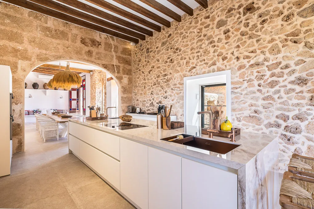 Exceptional, unique property in Santa Maria-7