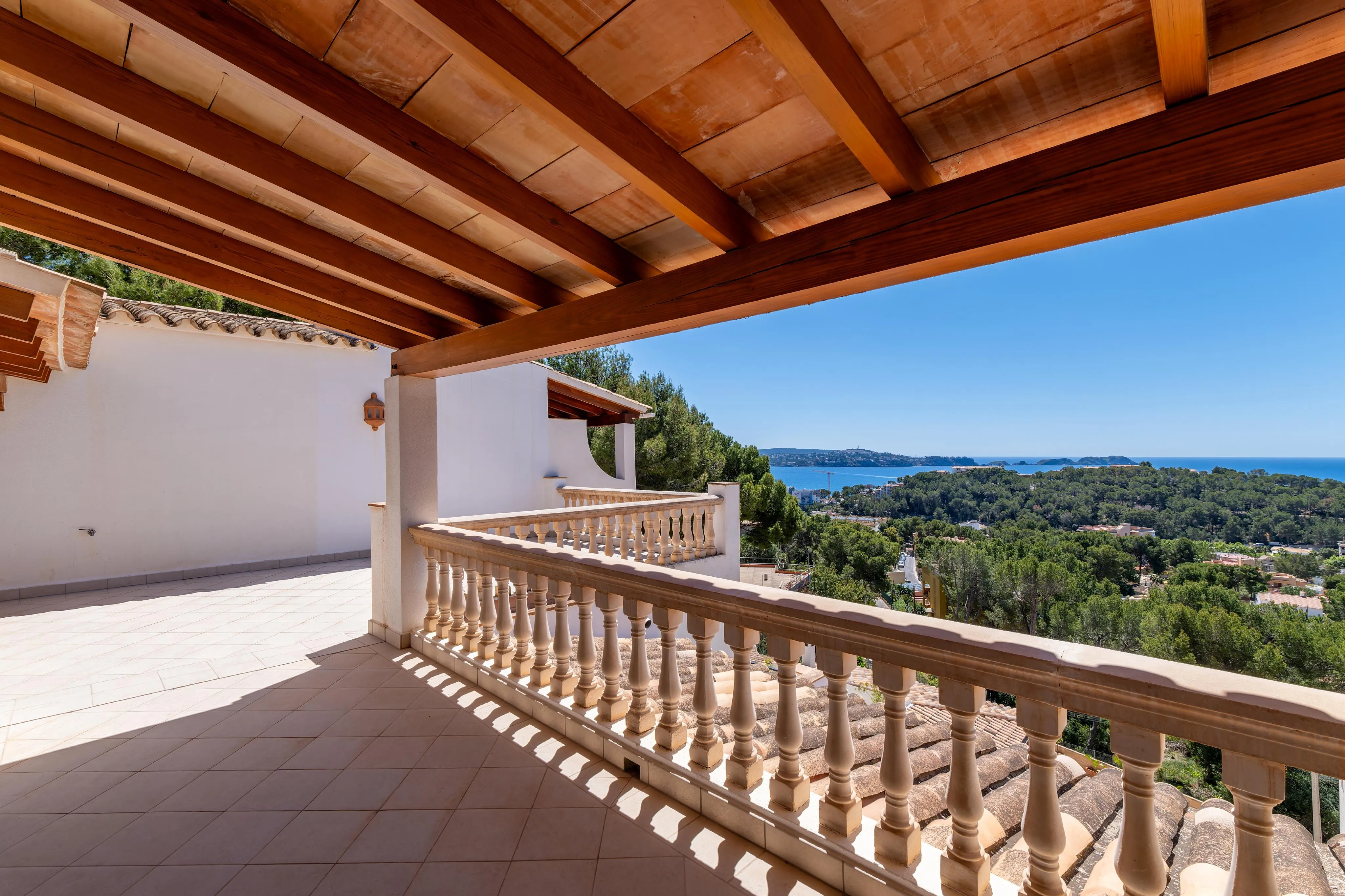 Duplex penthouse met uitzicht op zee-11