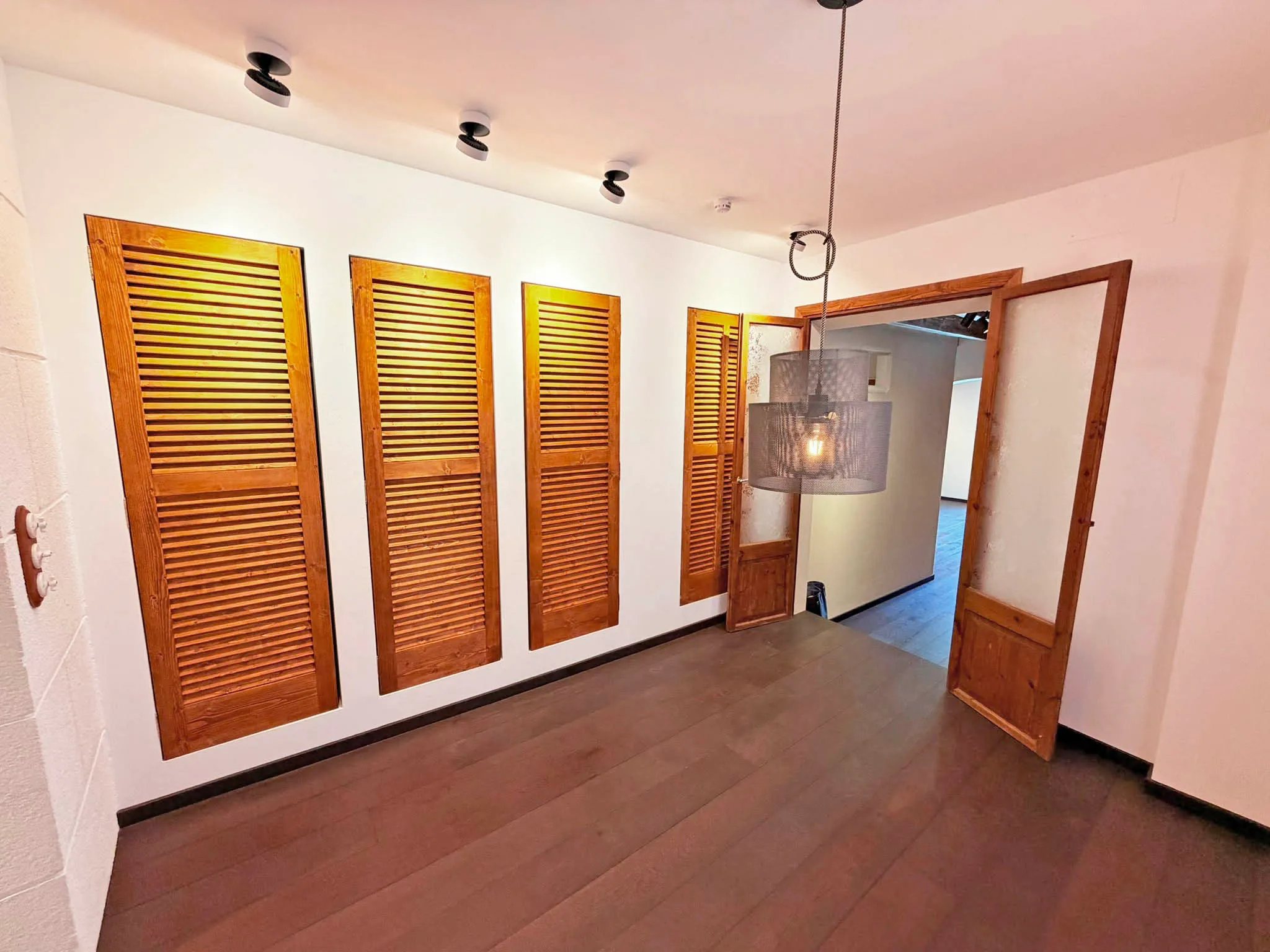 Apartamento de diseño con terraza en la plaza del pueblo-5