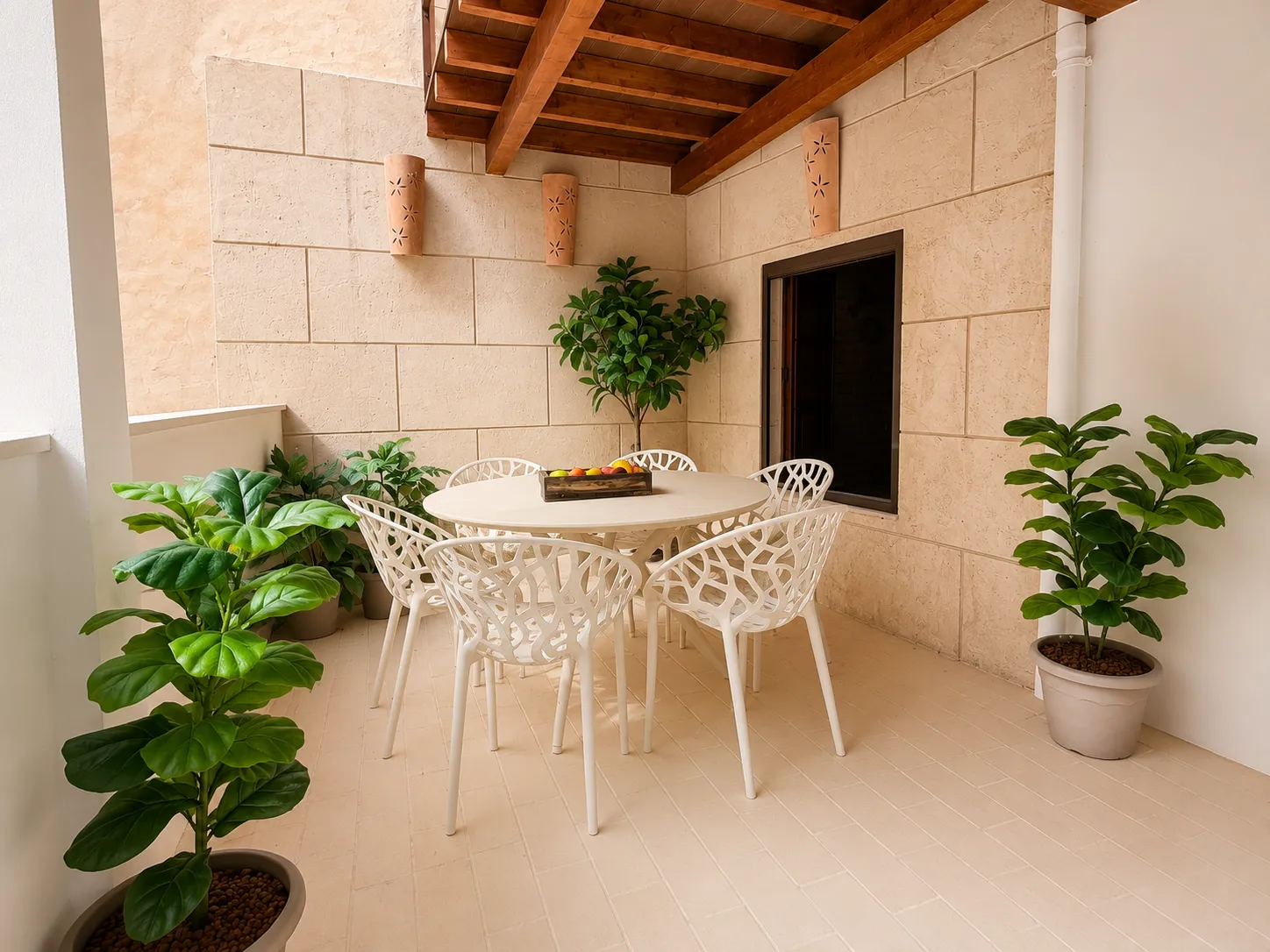 Apartamento de diseño con terraza en la plaza del pueblo-1