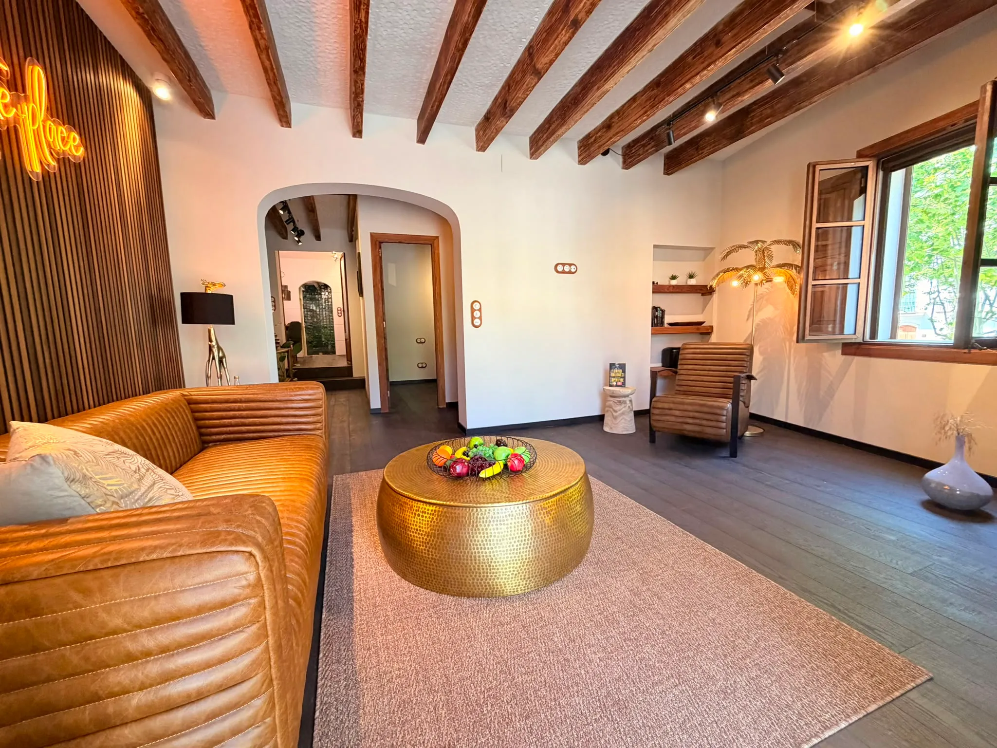 Apartamento de diseño con terraza en la plaza del pueblo-4