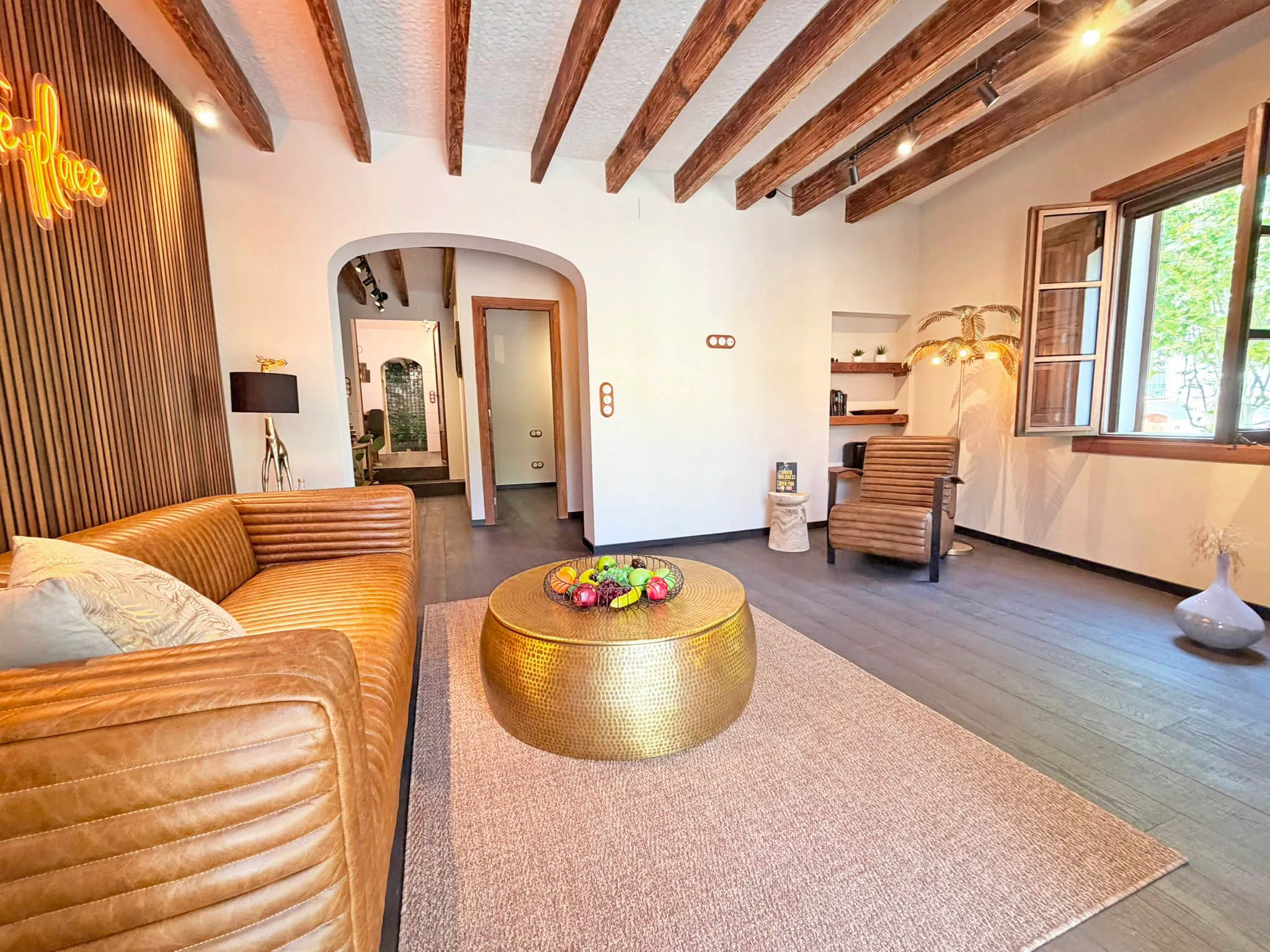 Apartamento de diseño con terraza en la plaza del pueblo-9