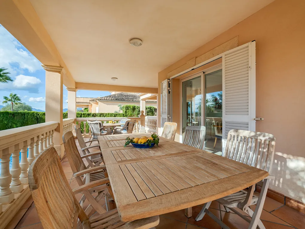 Exclusive family villa with private pool oasis in Sa Cabaneta-2