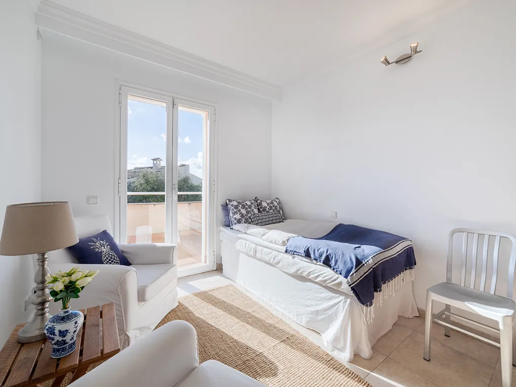 Luxe villa met zwembad in de gewilde urbanisatie Sa Cabaneta-12