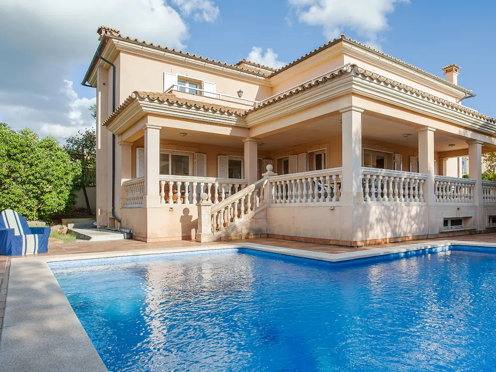 Luxe villa met zwembad in de gewilde urbanisatie Sa Cabaneta-21