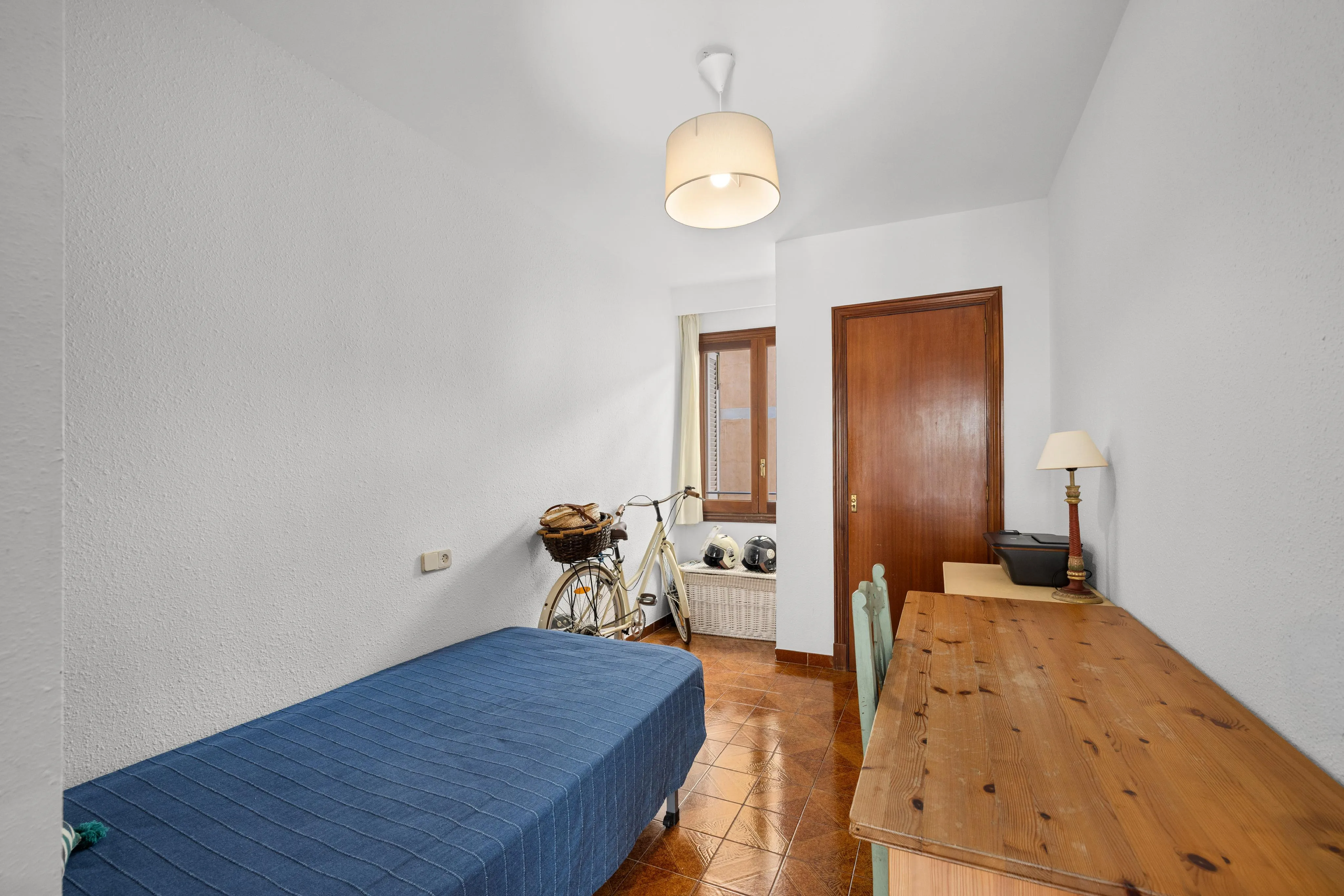 Ruim 4-kamerappartement op een exclusieve locatie-11