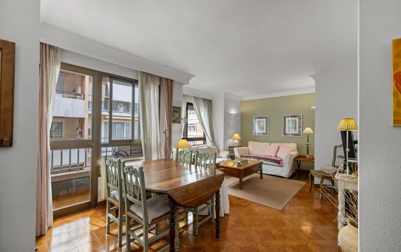 Przestronne 4-pokojowe mieszkanie w ekskluzywnej lokalizacji