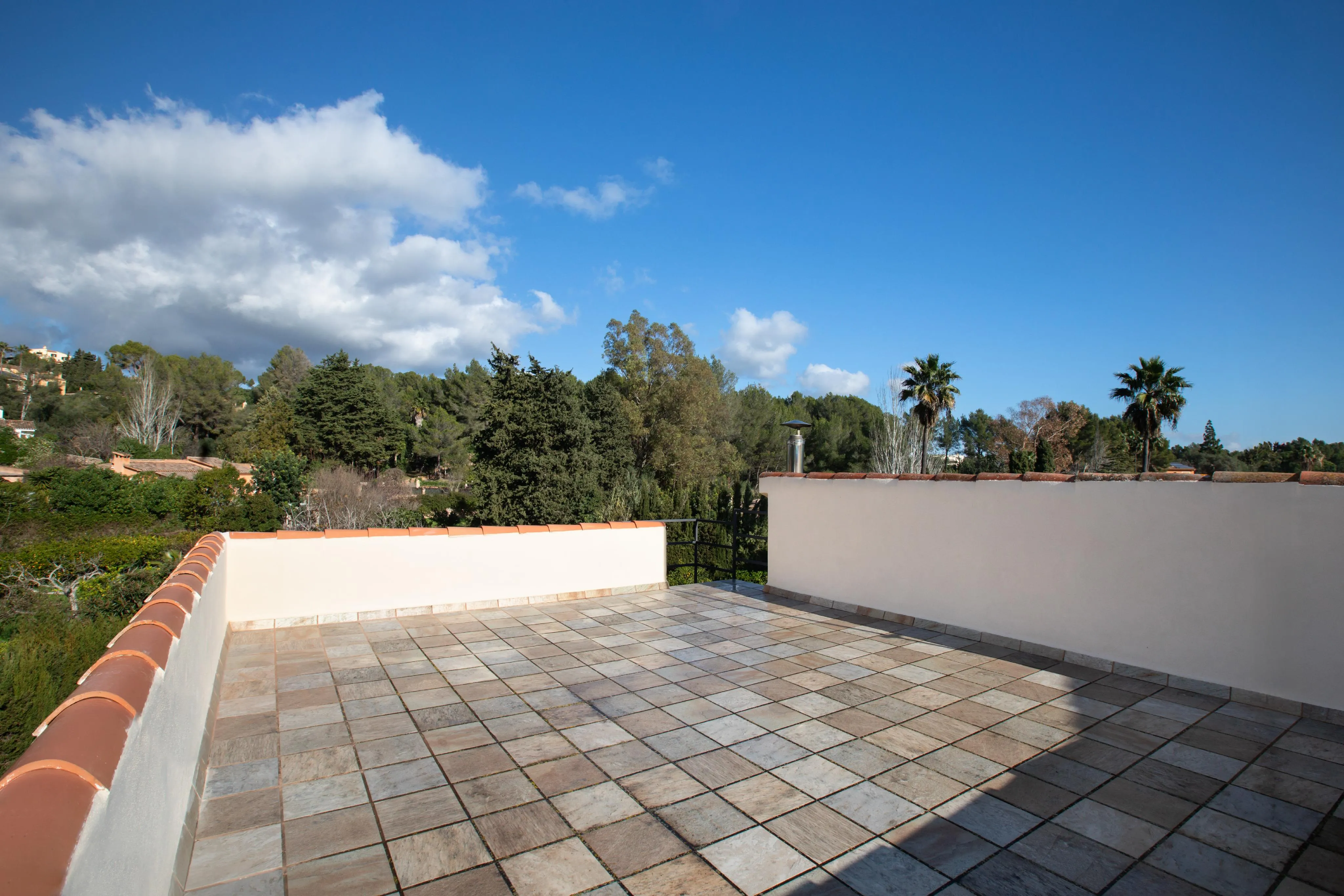 Charmigt hus på landet i Esporlas-20