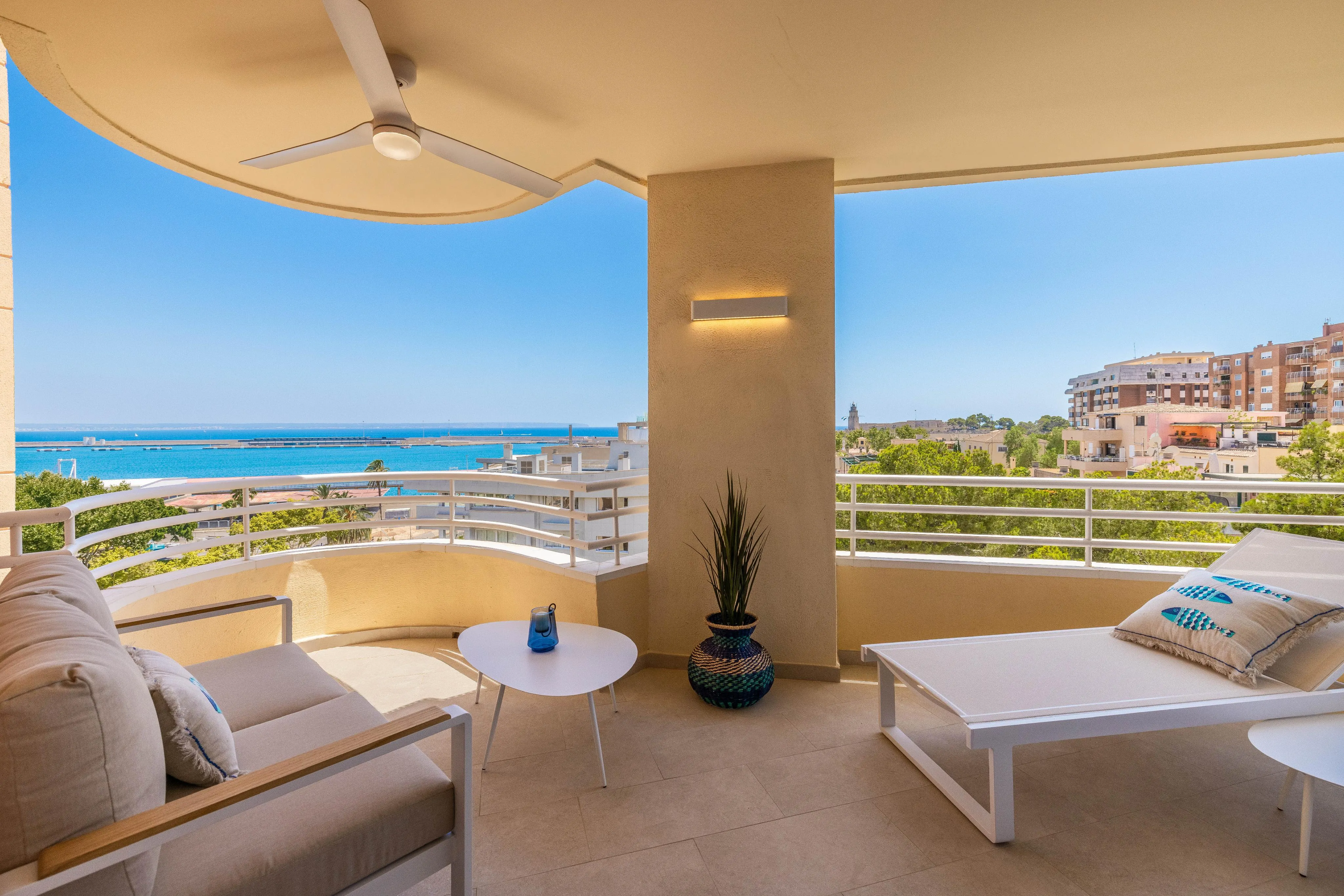 Luminoso y amplio apartamento reformado-18