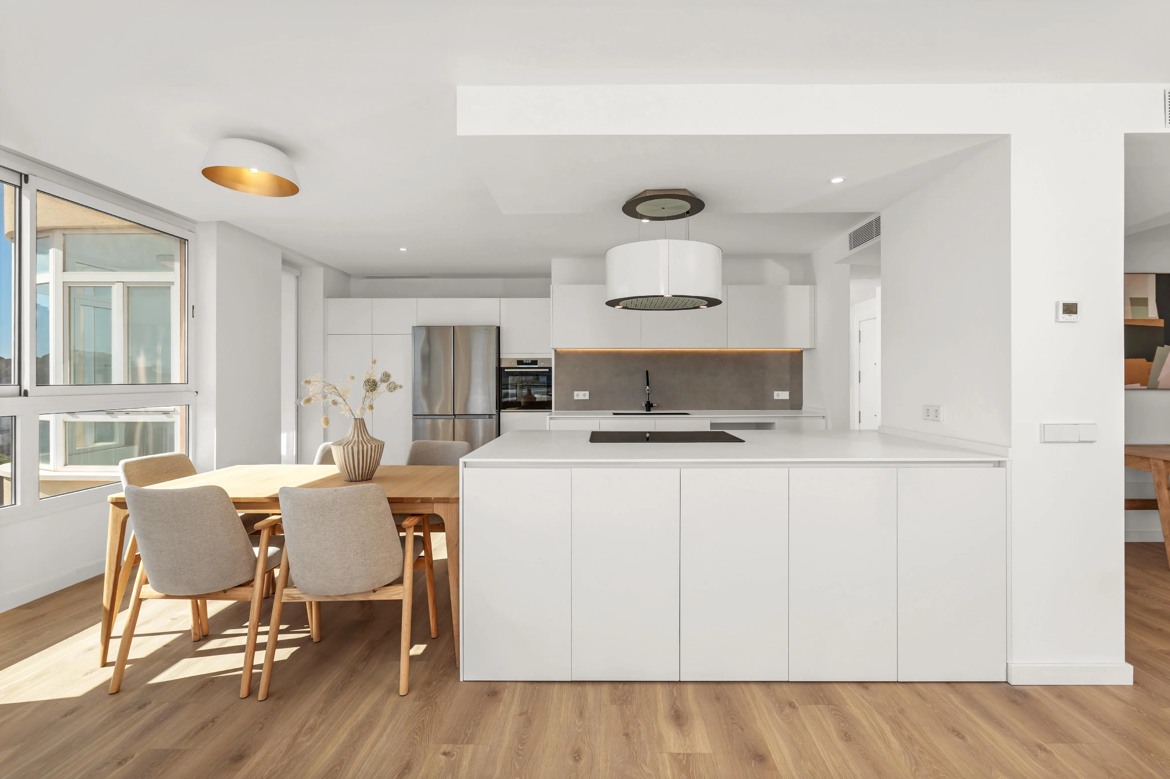 Appartement rénové, lumineux et spacieux-5