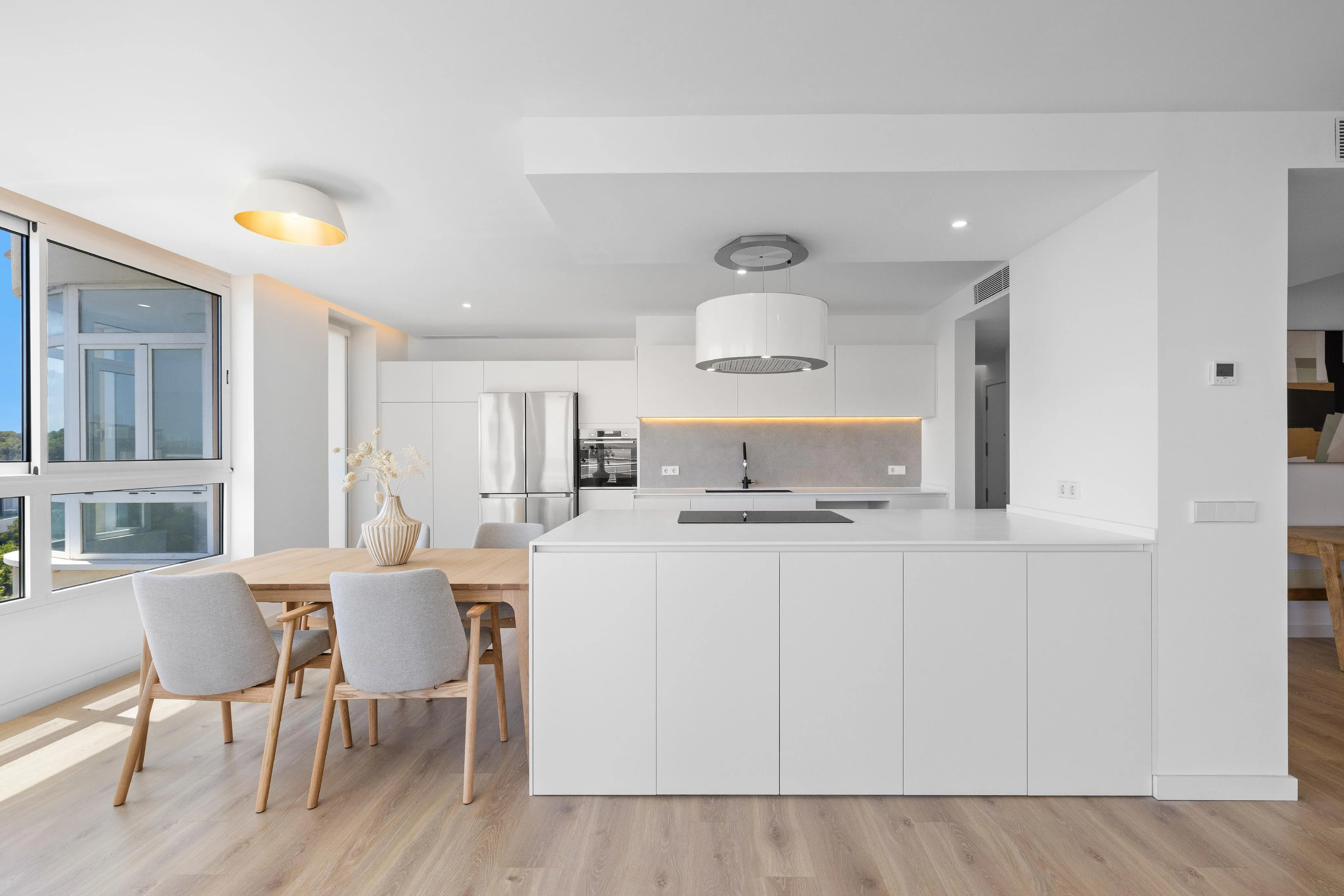 Bright and spacious renovated apartment-10