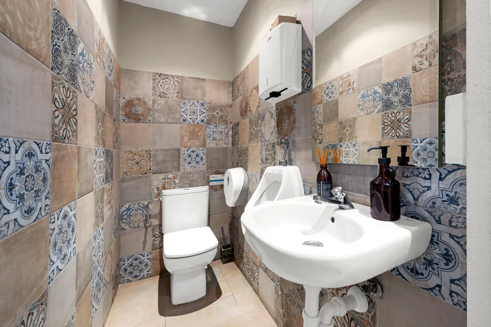 Exclusive Restaurant in the Heart of Santa Catalina-9