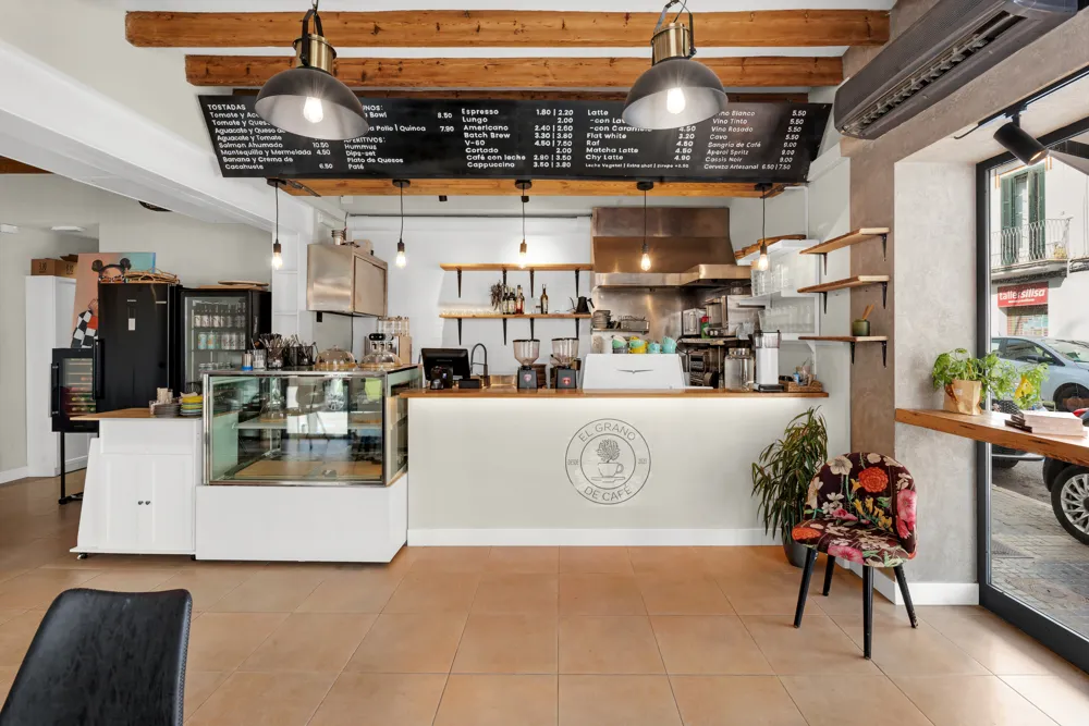 Exclusive Restaurant in the Heart of Santa Catalina-2