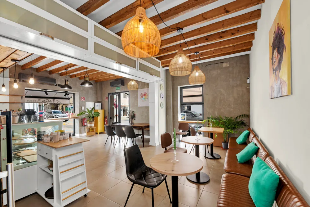 Exclusive Restaurant in the Heart of Santa Catalina-4