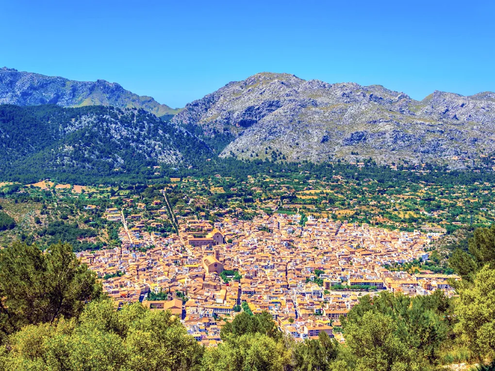 Dom z majorkańskim urokiem i dużym potencjałem biznesowym w samym sercu Pollença-4