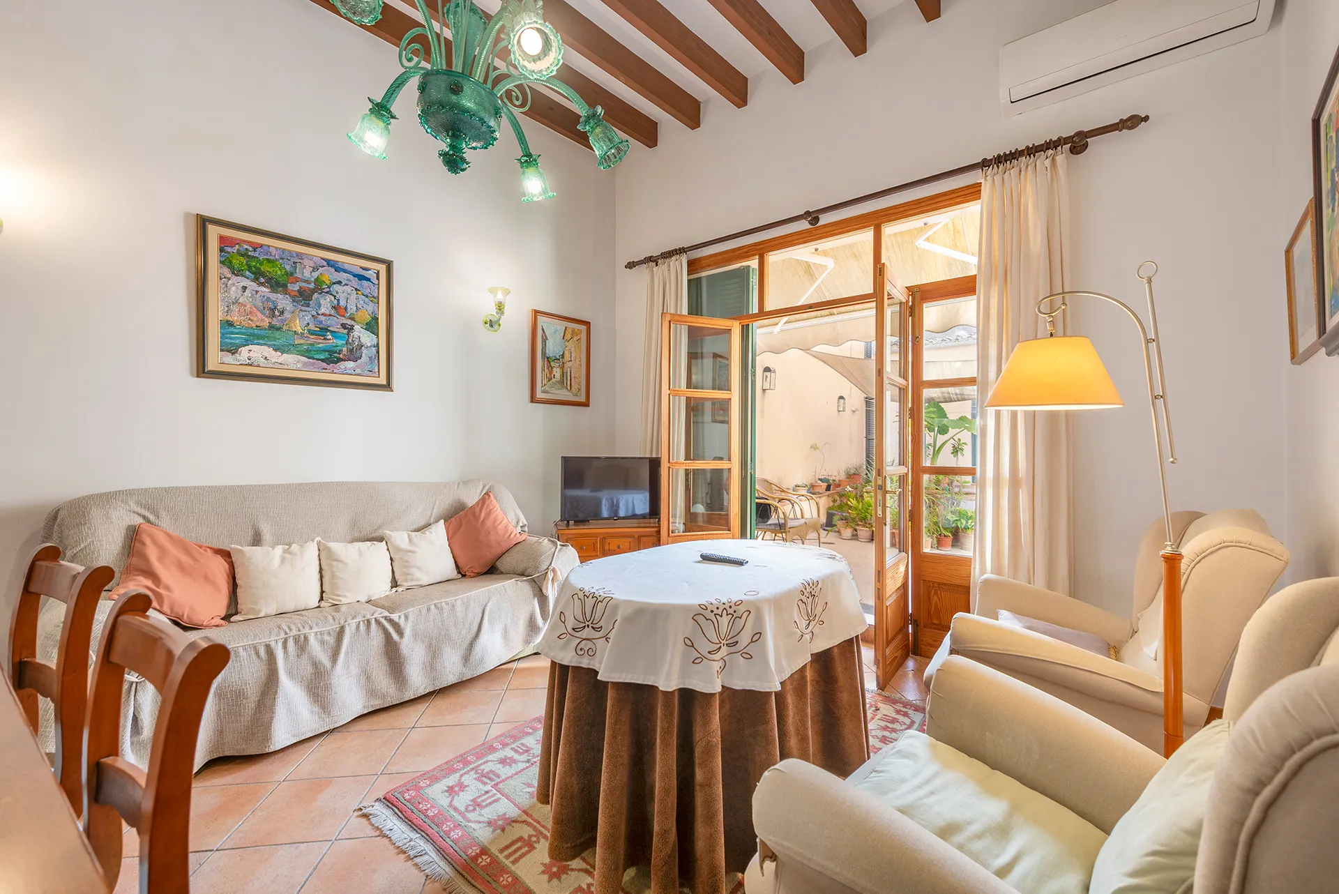 Dom z majorkańskim urokiem i dużym potencjałem biznesowym w samym sercu Pollença-8