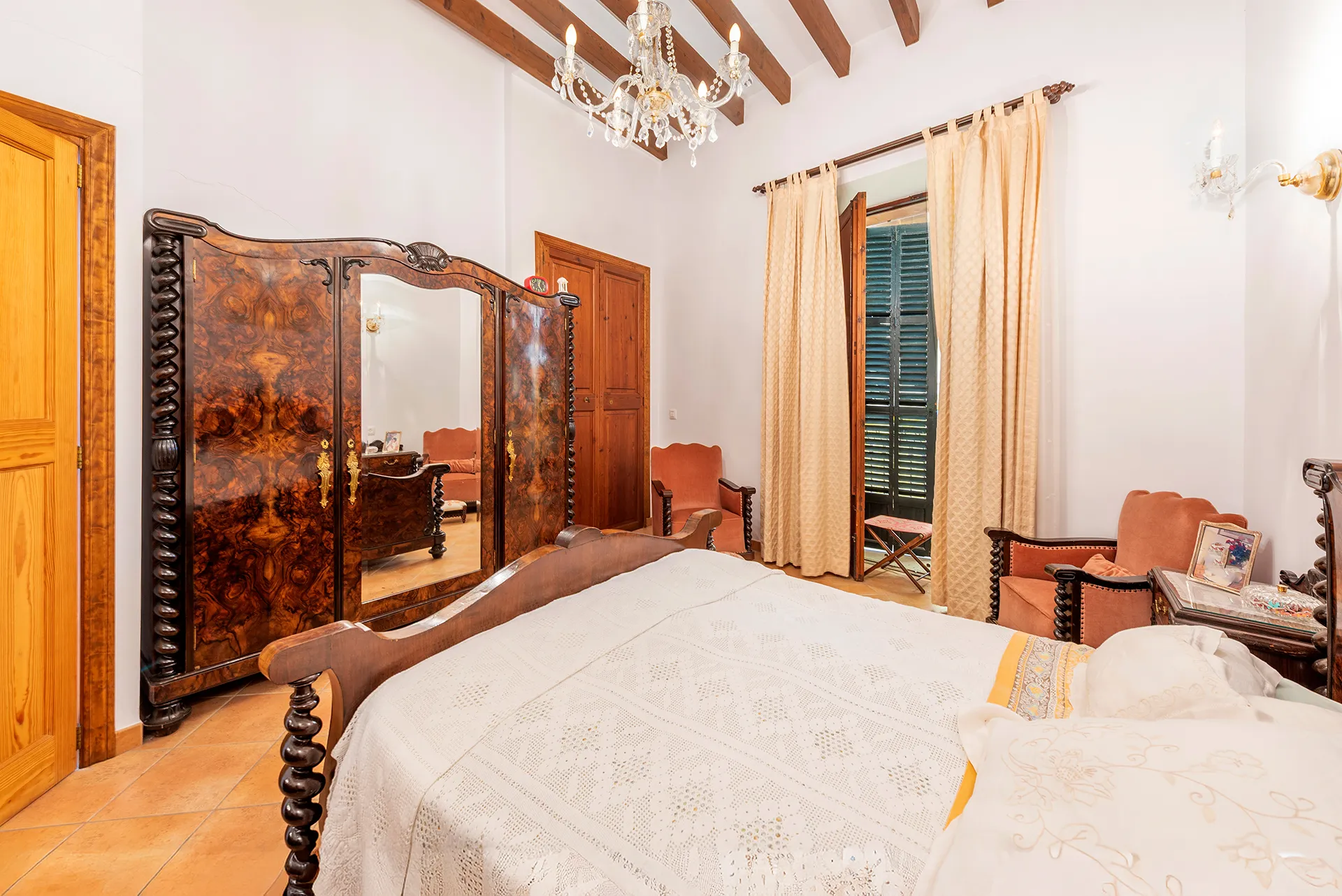 Dom z majorkańskim urokiem i dużym potencjałem biznesowym w samym sercu Pollença-14