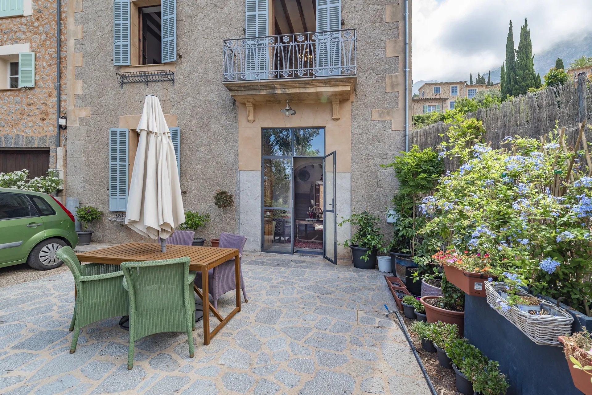 Casa clásica de 5 dormitorios con majestuosas vistas a la montaña - Alquiler temporal-1