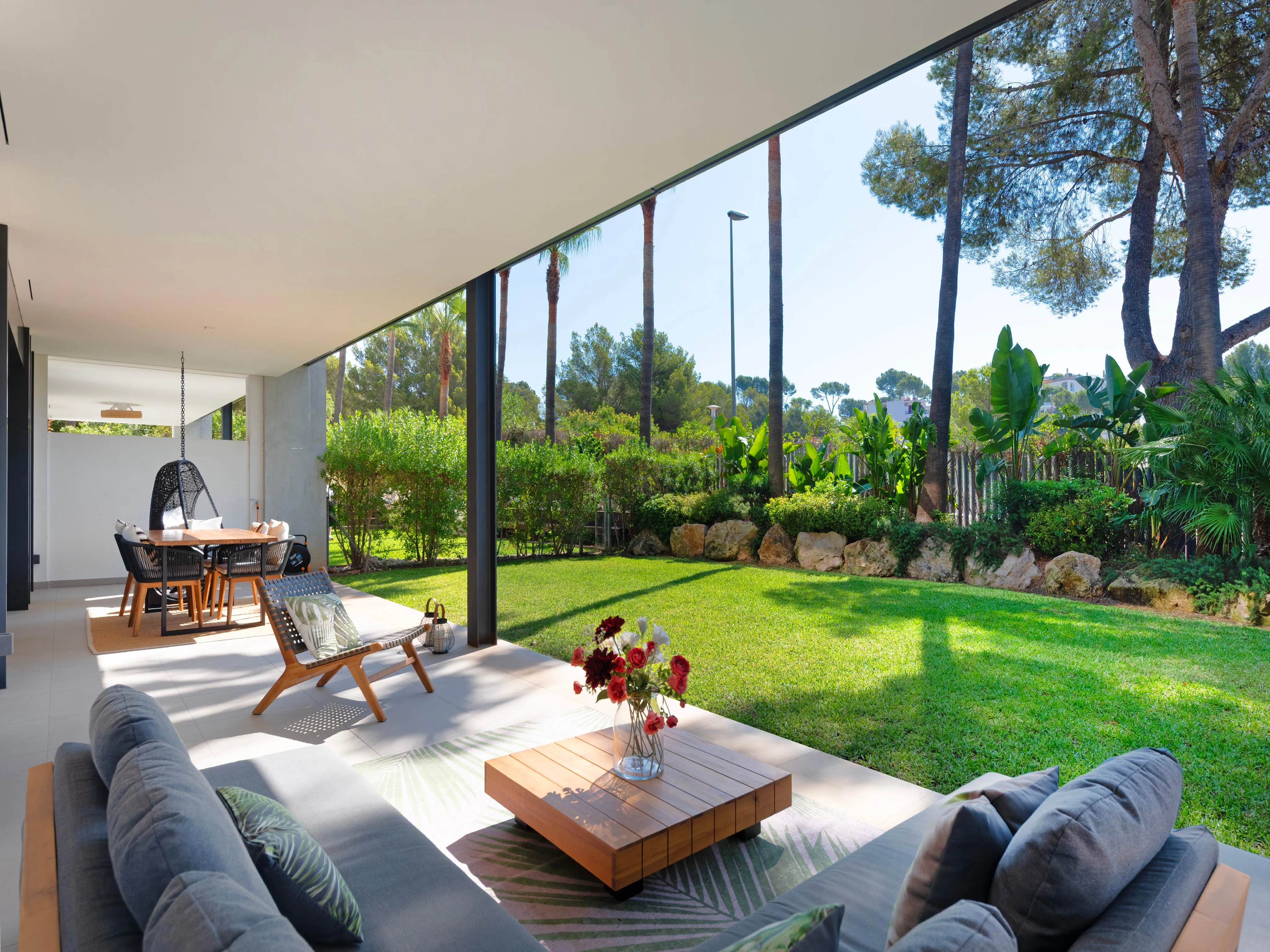 Moderno apartamento con jardín a poca distancia de Portals-1