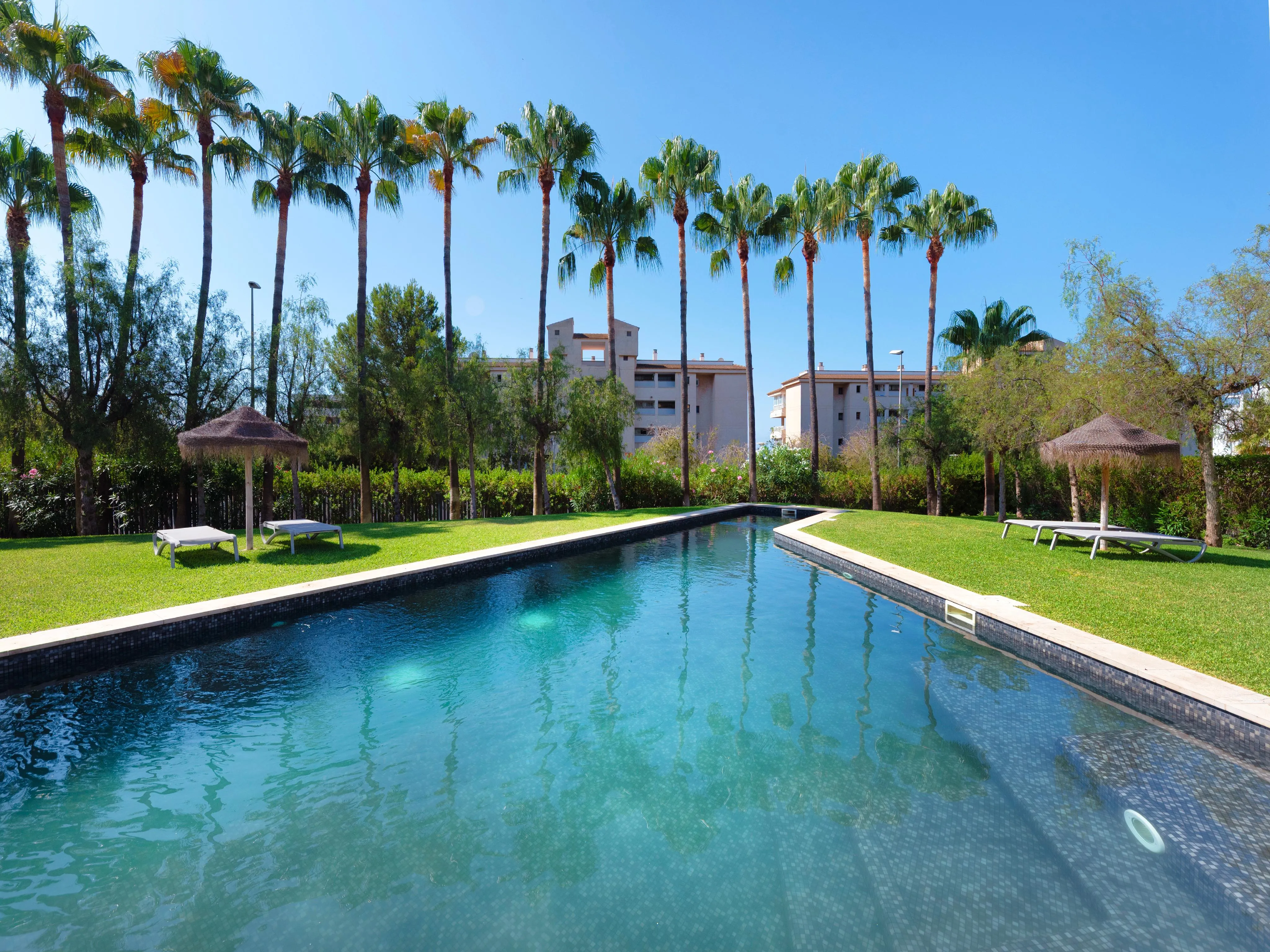 Modern garden apartment in walking distance to Portals-17