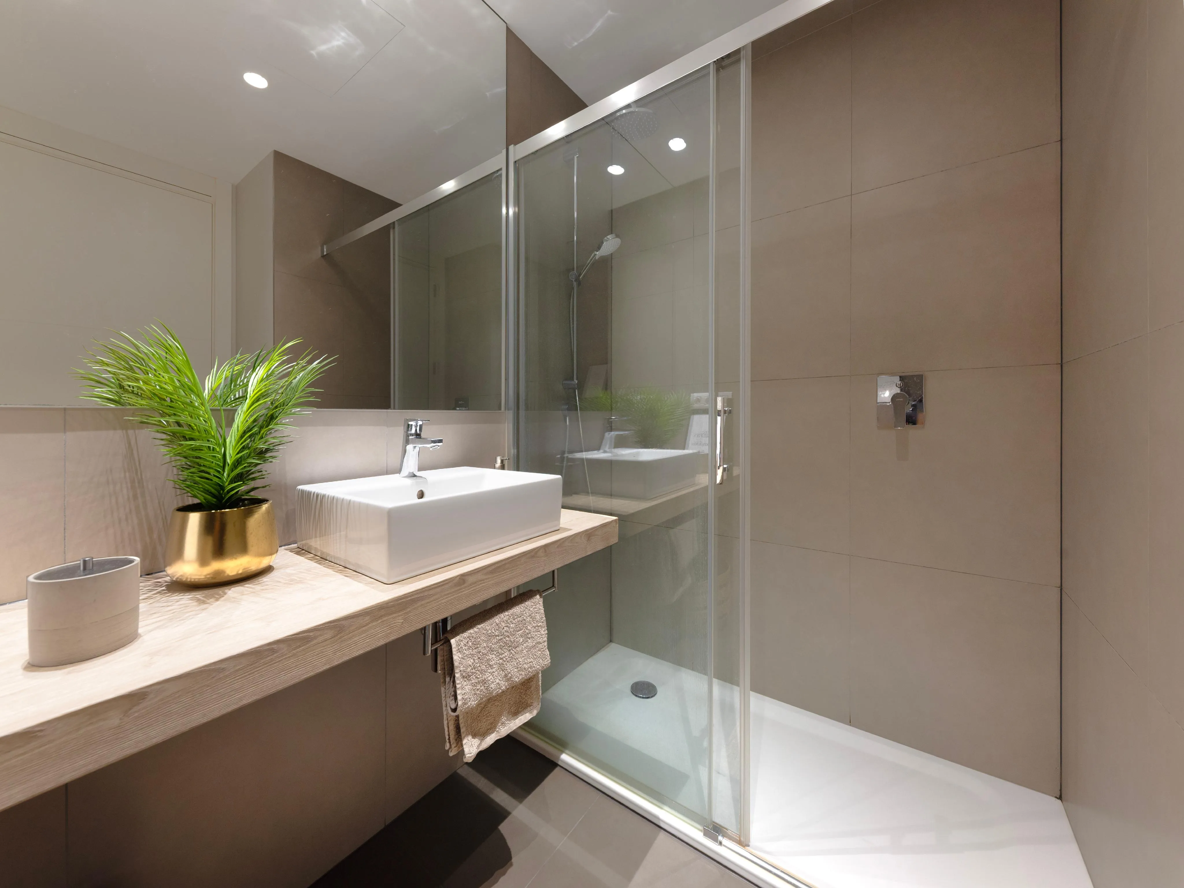 Moderno apartamento con jardín a poca distancia de Portals-10