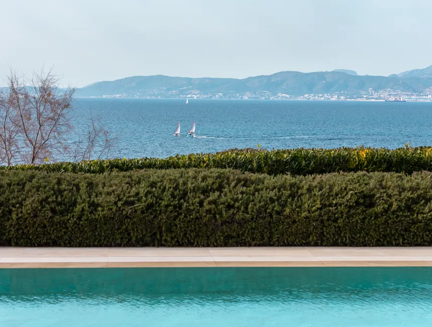 Wakacyjna willa z zapierającym dech w piersiach widokiem na morze-23