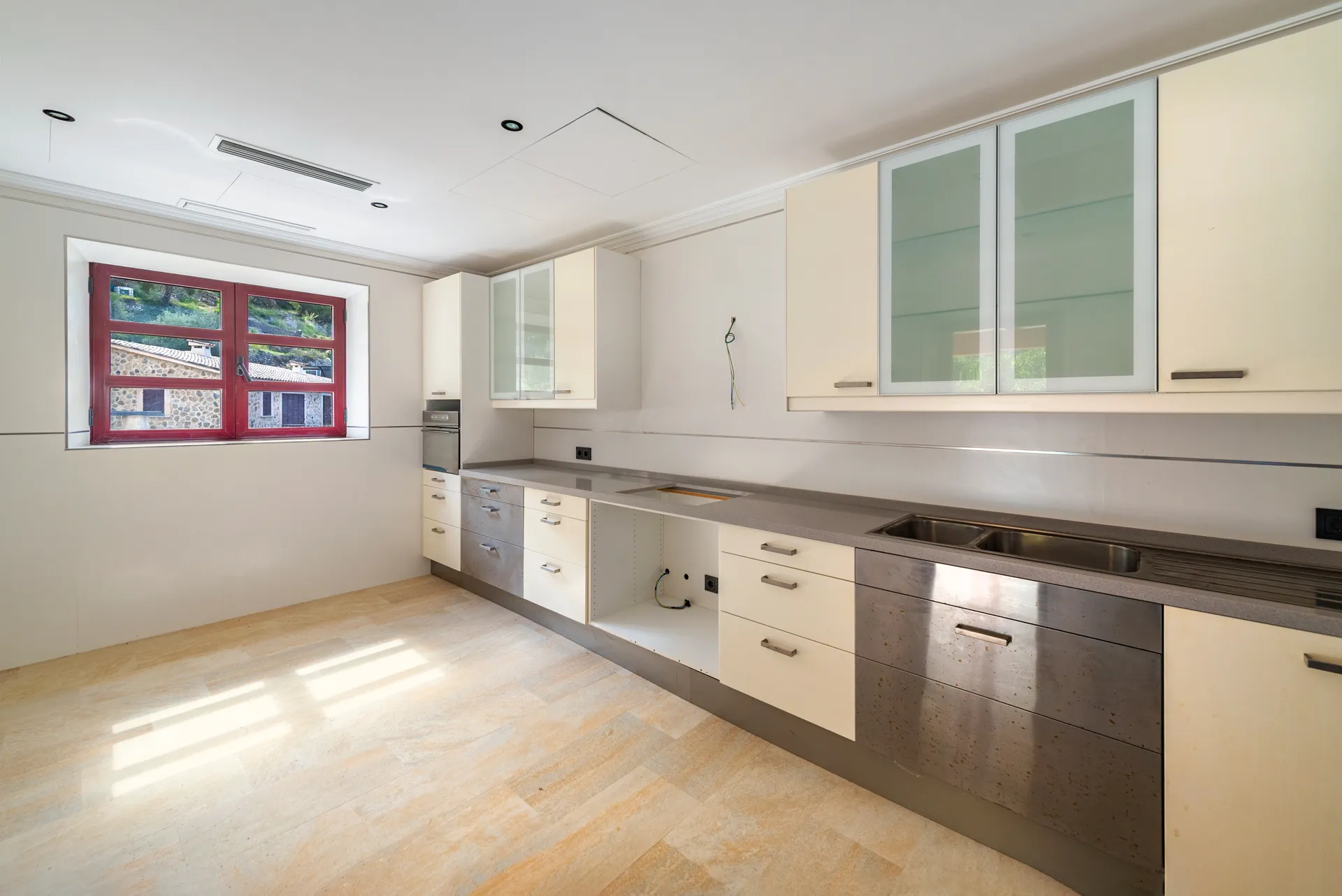 Indrukwekkende villa met bijgebouw in Estellencs-7