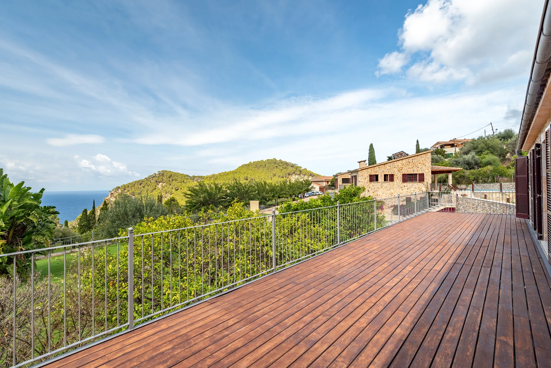 Indrukwekkende villa met bijgebouw in Estellencs-25