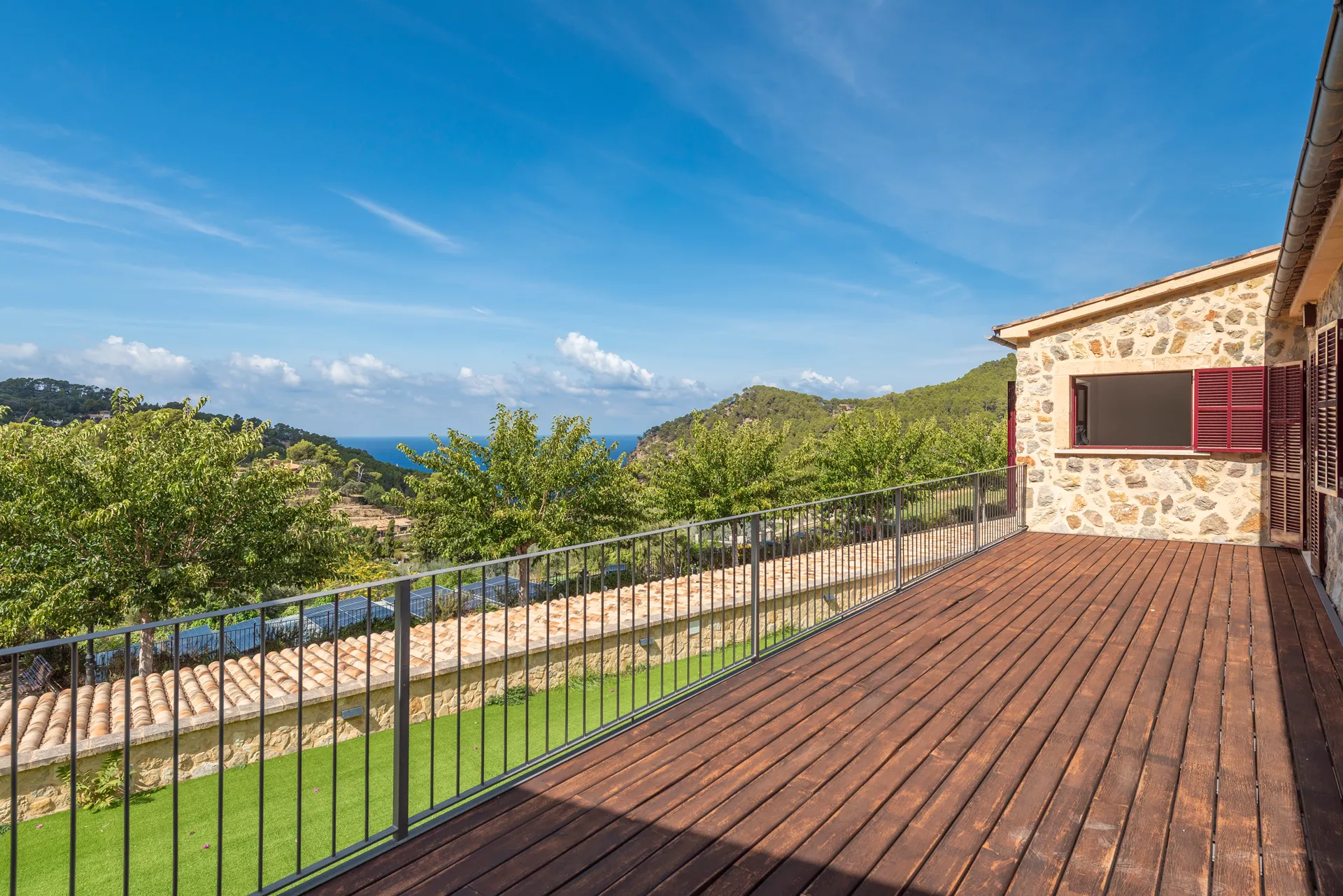 Indrukwekkende villa met bijgebouw in Estellencs-5